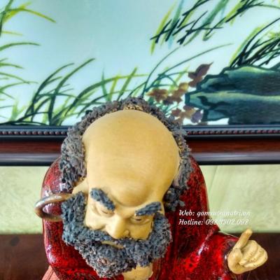 Tượng Đạt Ma Khất Thực men chảy